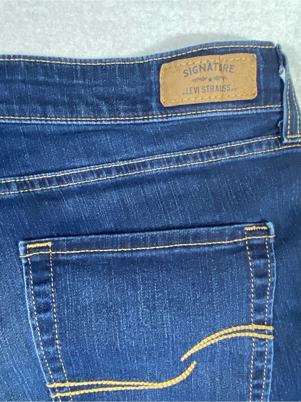 Levi's Signature Modern Bootcut Jeans Women's 16S Blue Mid Rise Stretch Denim - Picture 7 of 13